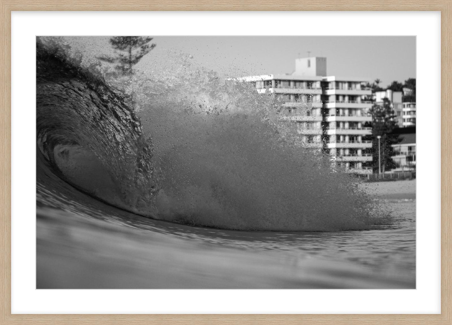 "Black and White Barrel DY"